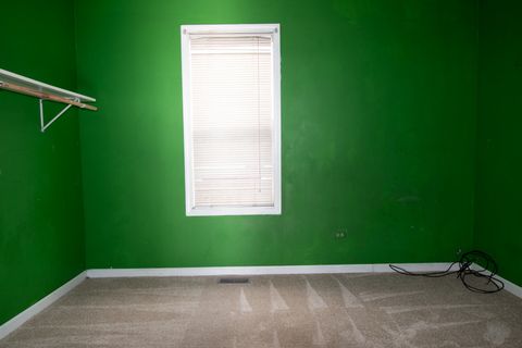 Tiny photo for 10516 S Avenue L, Chicago, IL 60617 (MLS # 12558875)