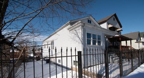 Tiny photo for 10516 S Avenue L, Chicago, IL 60617 (MLS # 12558875)