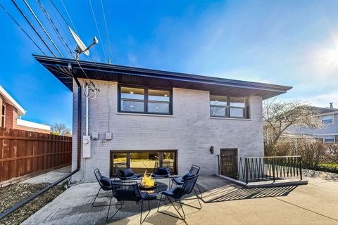 A home in Park Ridge