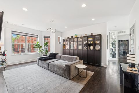 Tiny photo for 1257 W Granville Avenue #3, Chicago, IL 60660 (MLS # 12301212)