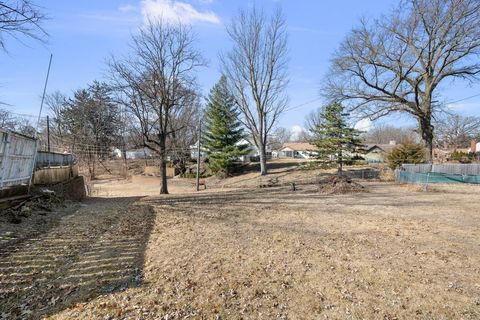 Tiny photo for 2617 19th Street, Moline, IL 61265 (MLS # 12570568)