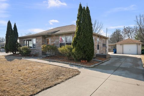 Tiny photo for 2617 19th Street, Moline, IL 61265 (MLS # 12570568)
