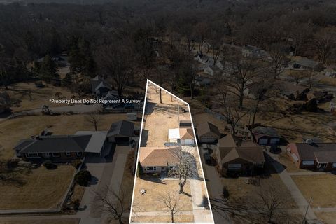 Tiny photo for 2617 19th Street, Moline, IL 61265 (MLS # 12570568)