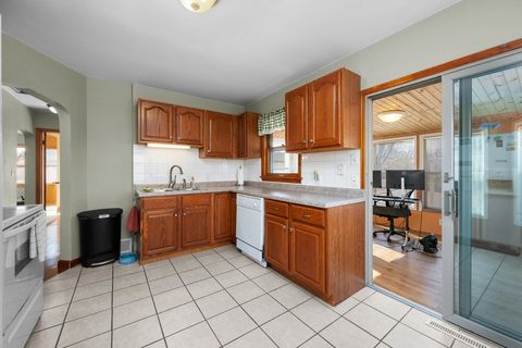 Tiny photo for 2617 19th Street, Moline, IL 61265 (MLS # 12570568)