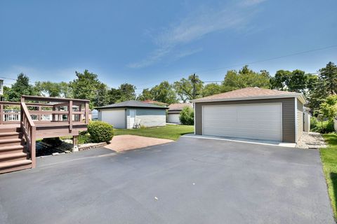 A home in North Riverside