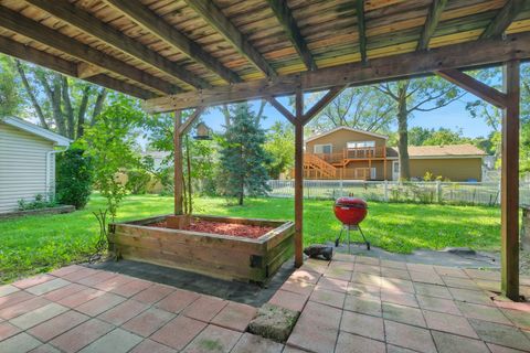 Tiny photo for 565 COTTONWOOD Circle, Bolingbrook, IL 60440 (MLS # 12463075)