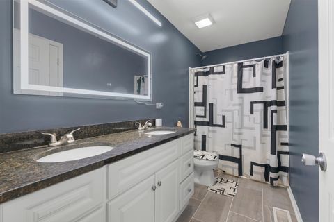 Tiny photo for 565 COTTONWOOD Circle, Bolingbrook, IL 60440 (MLS # 12463075)