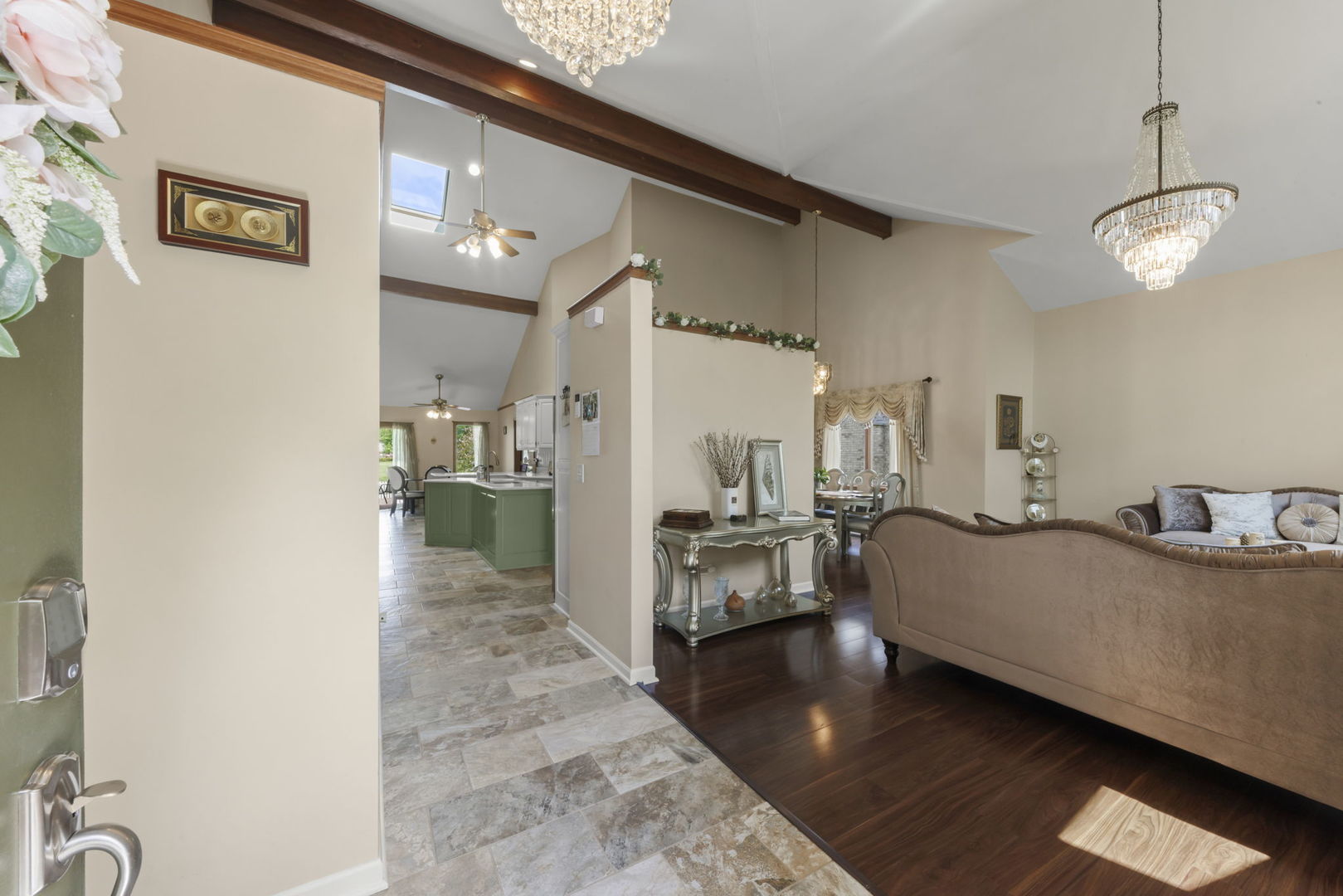 9040 Frances Lane