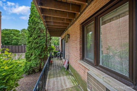Tiny photo for 520 E Main Street #1C, Barrington, IL 60010 (MLS # 12766135)