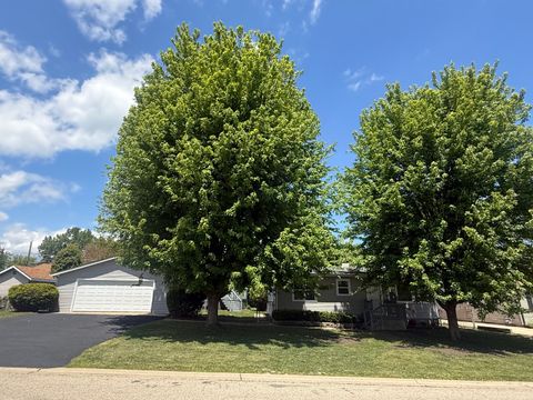 528 Ivy Court Round Lake Beach IL 60073