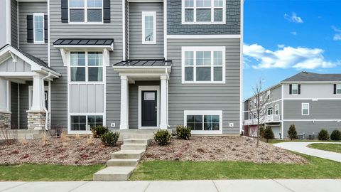 2162 Glacier Street Mundelein IL 60060