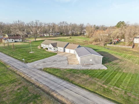 Tiny photo for 513 N 10th Street, Benton, IL 62812 (MLS # 12609599)