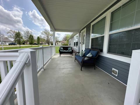 Tiny photo for 513 N 10th Street, Benton, IL 62812 (MLS # 12609599)
