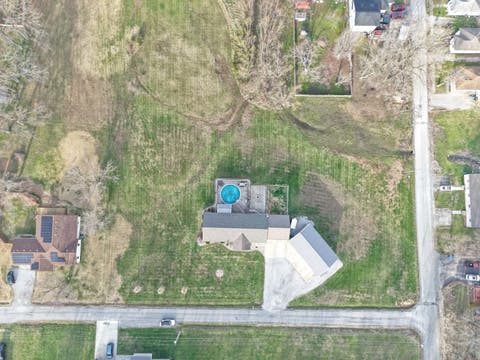 Tiny photo for 513 N 10th Street, Benton, IL 62812 (MLS # 12609599)
