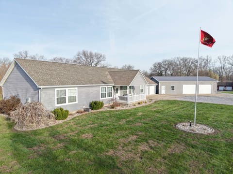 Tiny photo for 513 N 10th Street, Benton, IL 62812 (MLS # 12609599)
