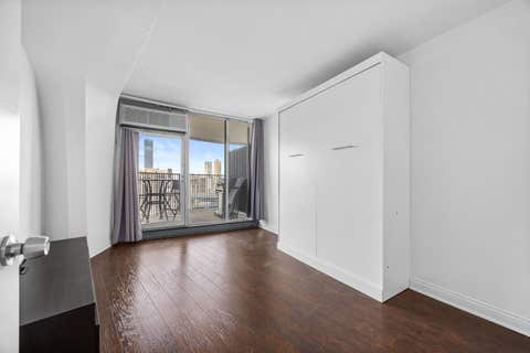 Tiny photo for 300 N STATE Street #5618, Chicago, IL 60654 (MLS # 12680990)