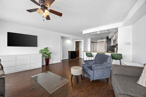 Tiny photo for 300 N STATE Street #5618, Chicago, IL 60654 (MLS # 12680990)