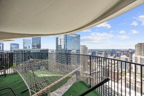 Tiny photo for 300 N STATE Street #5618, Chicago, IL 60654 (MLS # 12680990)