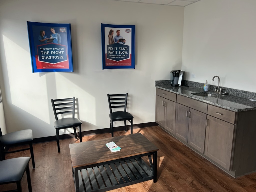 1406 N MILWAUKEE Avenue