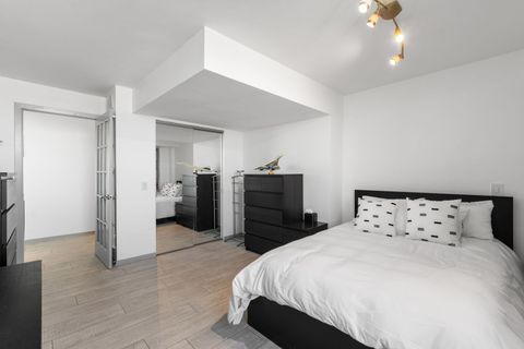 Tiny photo for 1255 N Sandburg Terrace #2912, Chicago, IL 60610 (MLS # 12582041)