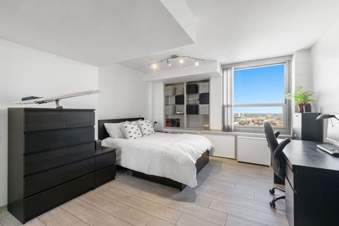 Tiny photo for 1255 N Sandburg Terrace #2912, Chicago, IL 60610 (MLS # 12582041)