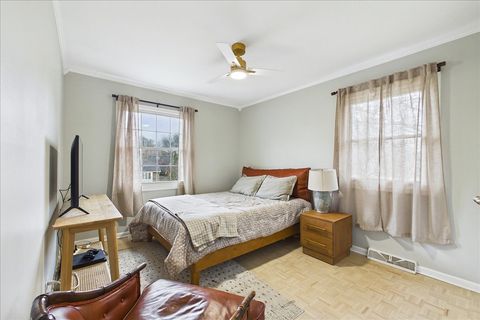 Tiny photo for Libertyville, IL 60048 (MLS # 12566278)