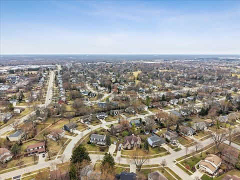 Tiny photo for Libertyville, IL 60048 (MLS # 12566278)