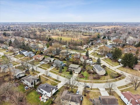 Tiny photo for Libertyville, IL 60048 (MLS # 12566278)