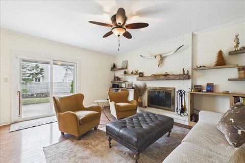 Tiny photo for Libertyville, IL 60048 (MLS # 12566278)