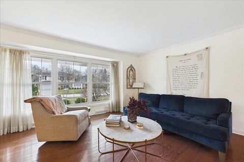 Tiny photo for Libertyville, IL 60048 (MLS # 12566278)