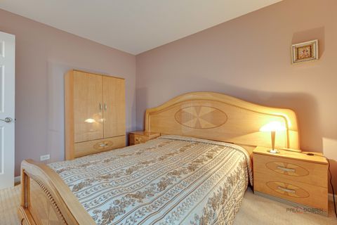 Tiny photo for 7 Oak Creek Drive #3703, Buffalo Grove, IL 60089 (MLS # 12524176)