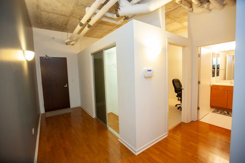 Tiny photo for 807 Davis Street #505, Evanston, IL 60201 (MLS # 12637816)