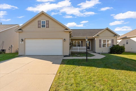 Photo of 3903 Pebblebrook Lane, Champaign, IL 61822 (MLS # 12777222)
