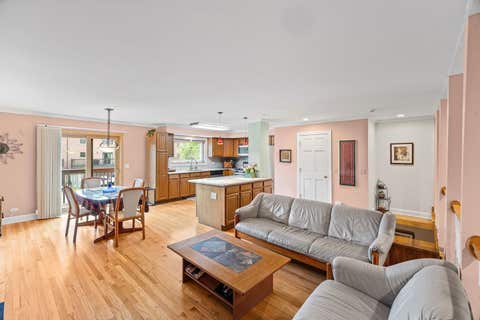 Tiny photo for 1339 E Central Road, Arlington Heights, IL 60005 (MLS # 12733167)