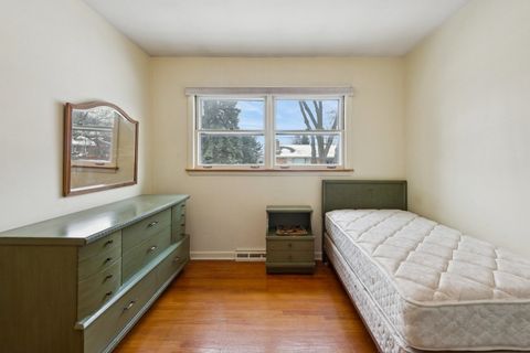 Tiny photo for 310 Harvard Street, Des Plaines, IL 60016 (MLS # 12607953)