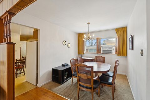 Tiny photo for 310 Harvard Street, Des Plaines, IL 60016 (MLS # 12607953)