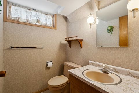 Tiny photo for 310 Harvard Street, Des Plaines, IL 60016 (MLS # 12607953)