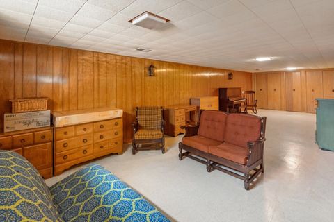 Tiny photo for 310 Harvard Street, Des Plaines, IL 60016 (MLS # 12607953)