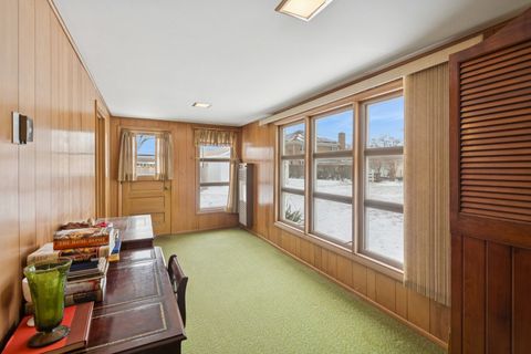 Tiny photo for 310 Harvard Street, Des Plaines, IL 60016 (MLS # 12607953)