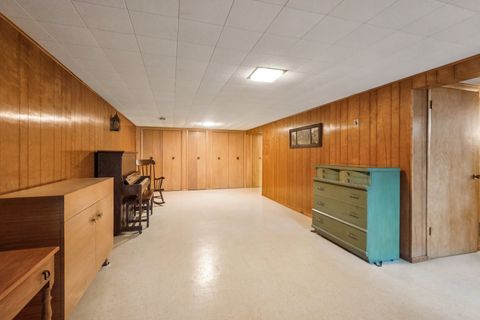 Tiny photo for 310 Harvard Street, Des Plaines, IL 60016 (MLS # 12607953)