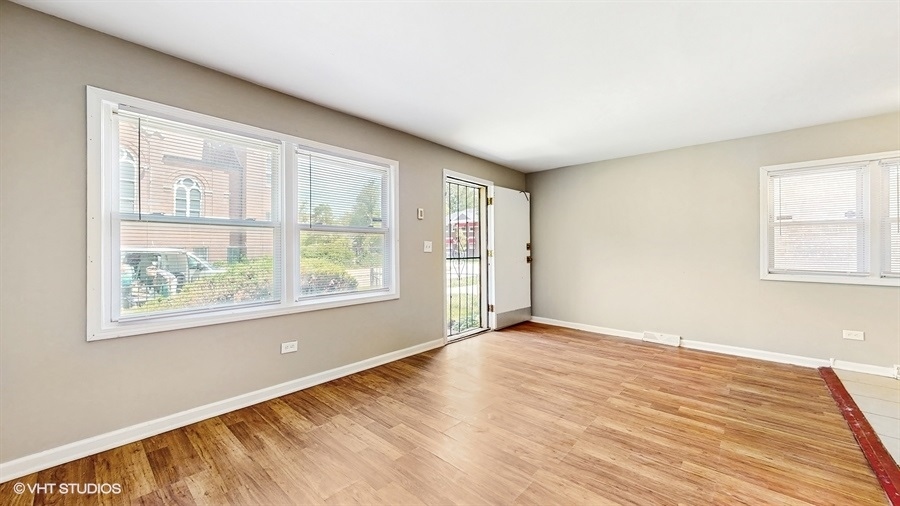 309 W 109th Place