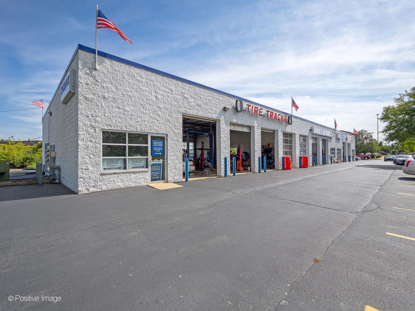 524-530 W Grand Avenue