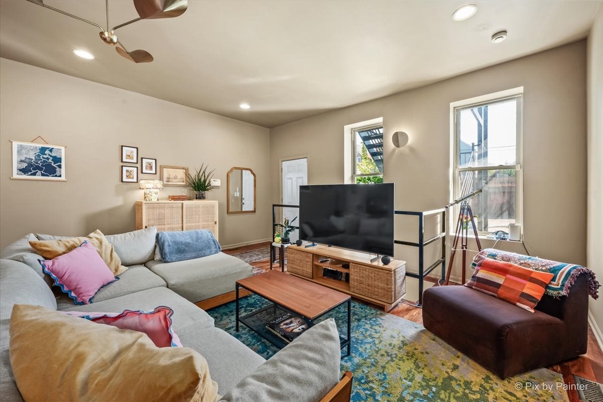 1745 W 18th Place 1R