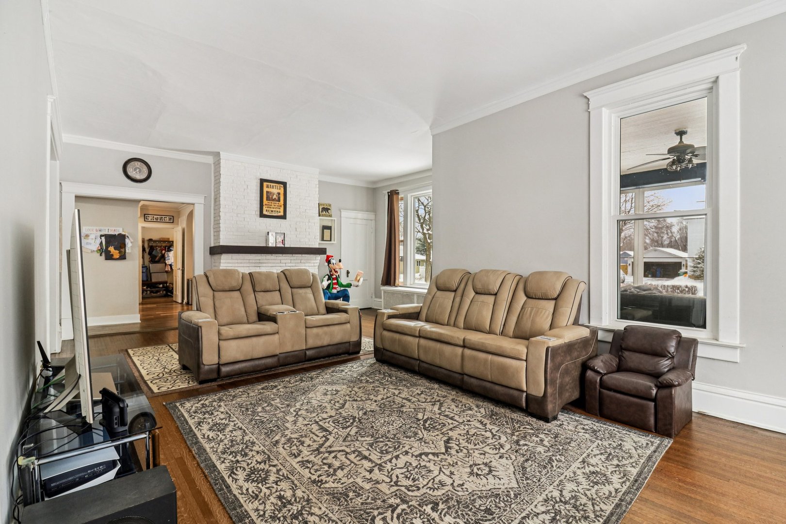 418 E Washington Street