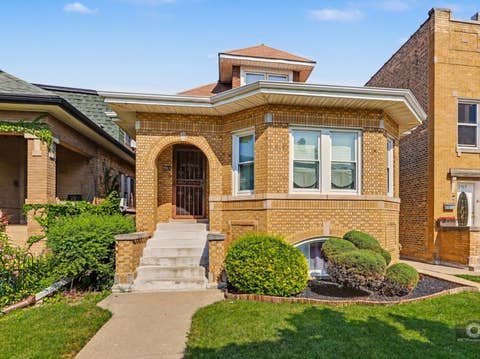 Photo of 2911 N Kenneth Avenue, Chicago, IL 60641 (MLS # 12701899)