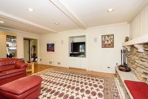 Tiny photo for 1385 Montgomery Drive, Deerfield, IL 60015 (MLS # 12204687)