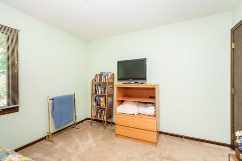 Tiny photo for 1385 Montgomery Drive, Deerfield, IL 60015 (MLS # 12204687)