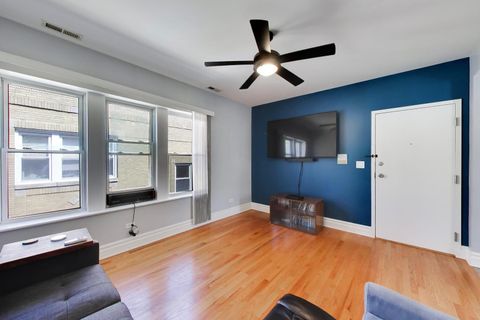 Tiny photo for 4722 N Kenneth Avenue #3W, Chicago, IL 60630 (MLS # 12652847)