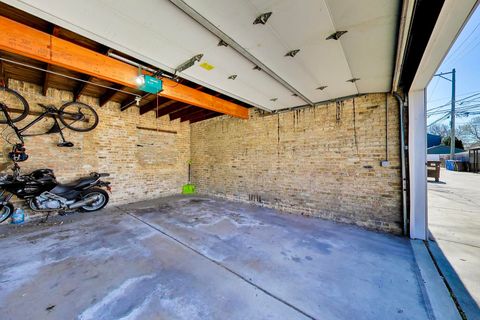 Tiny photo for 4722 N Kenneth Avenue #3W, Chicago, IL 60630 (MLS # 12652847)