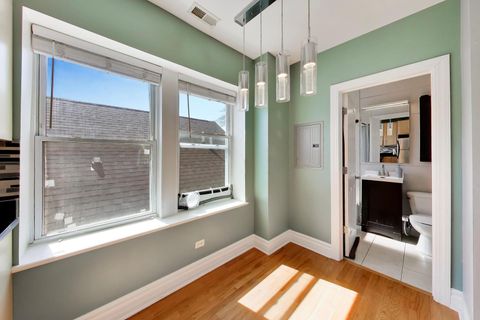 Tiny photo for 4722 N Kenneth Avenue #3W, Chicago, IL 60630 (MLS # 12652847)